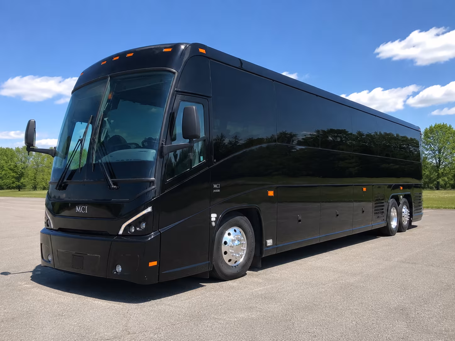 charter buses to caesars superdome and smoothie king center