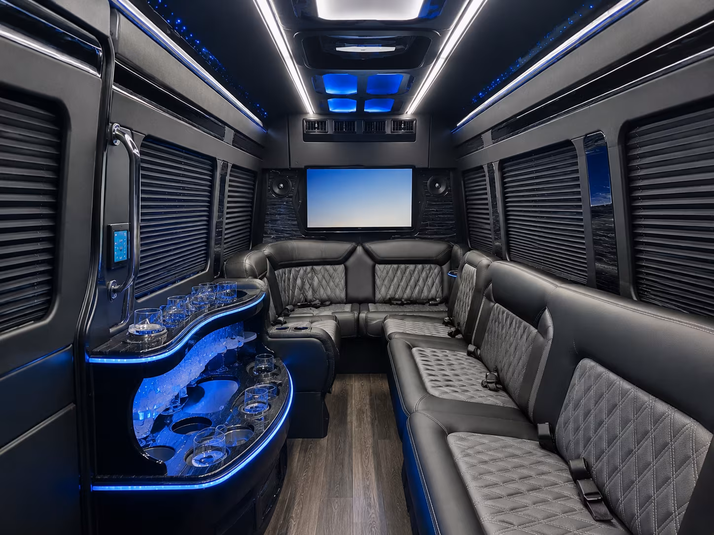 group transportation to the pontchartrain center and treasure chest casino