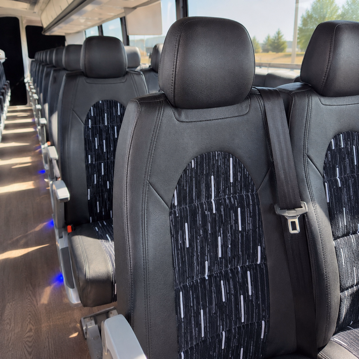 how the type of bus changes the price in kenner louisiana