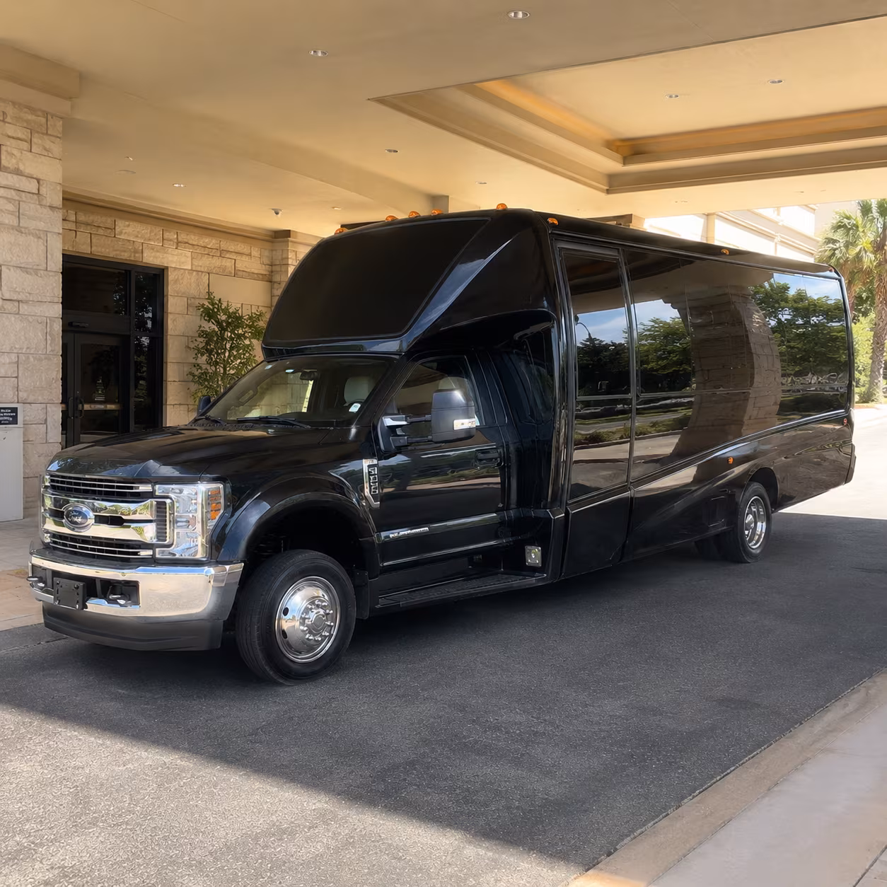 kenner corporate party bus rental