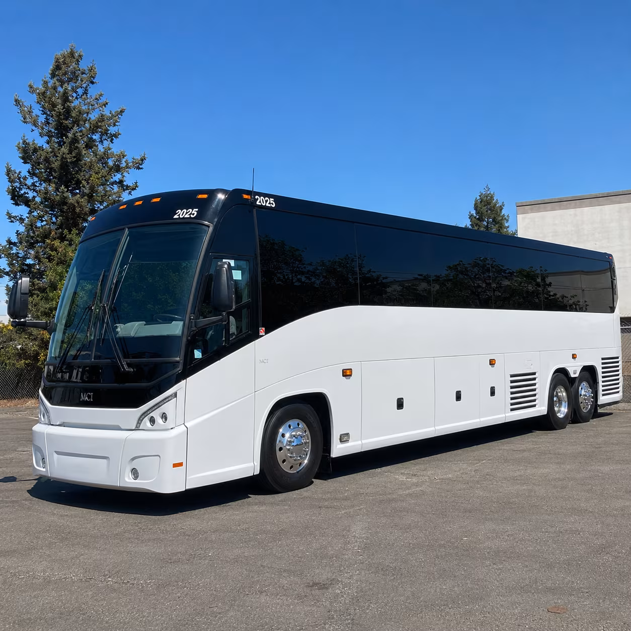 kennercharterbuscompany com lets you find transportation for youth group trips and conferences
