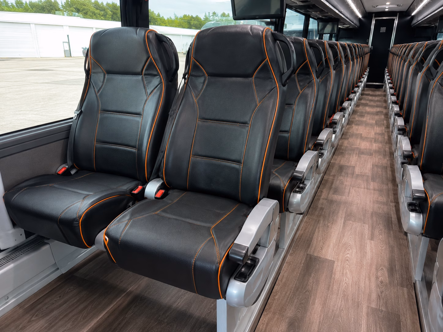 pelicans game buses from kenner to smoothie king center
