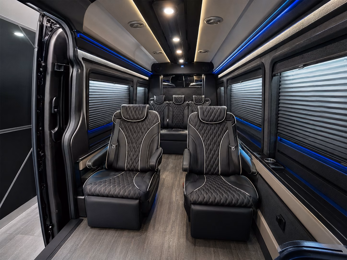 with one form compare every bus type serving msy and the new orleans metro